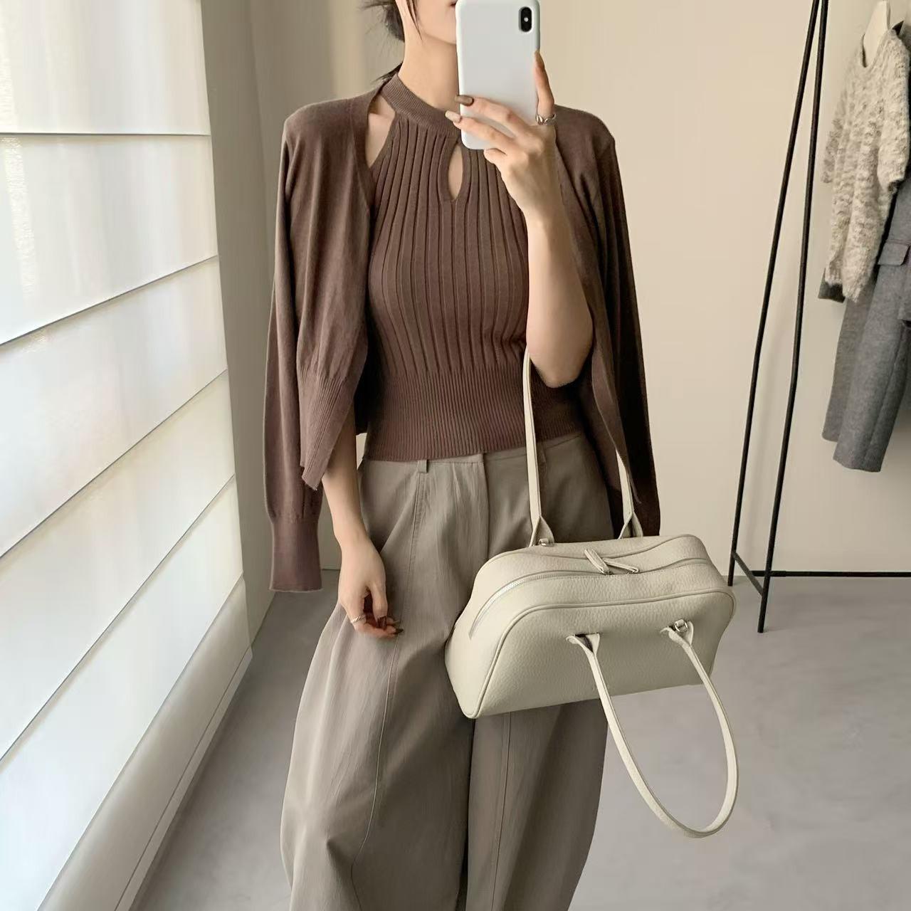 Bộ đồ len MUXIN phong cách Hàn Quốc cổ điển màu đỏ đô – áo cardigan và áo ba lỗ thanh lịch, bộ hai món