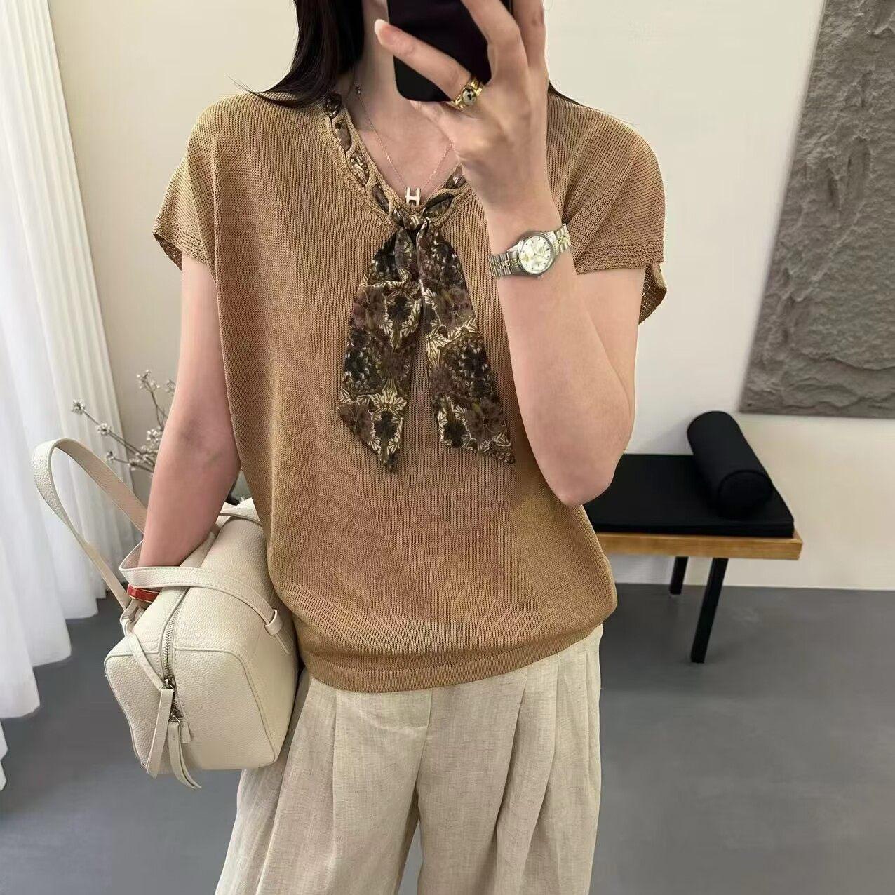 MUXIN-Áo len không tay  chất liệu Tencel linen với khăn quàng cổ dáng chữ V – mùa hè 2026 thoáng khí mát mẻ, thấm mồ hôi nhẹ, phong cách tiền bạc cổ điển