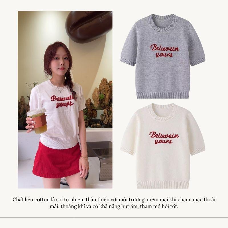 （Xả Kho） T-Shirt Dệt Kim Croptop Nữ Phong Cách Hàn Quốc, Tay Ngắn Thêu Chữ Đơn Giản, Cổ Tròn, Áo Mùa Hè Mát Mẻ, Thoáng Khí, Dễ Phối Đồ, Style Dopamine, Áo Croptop Hot Trend